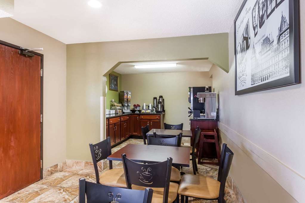 Hotel Super 8 By Wyndham East Stroudsburg - Poconos Einrichtungen foto