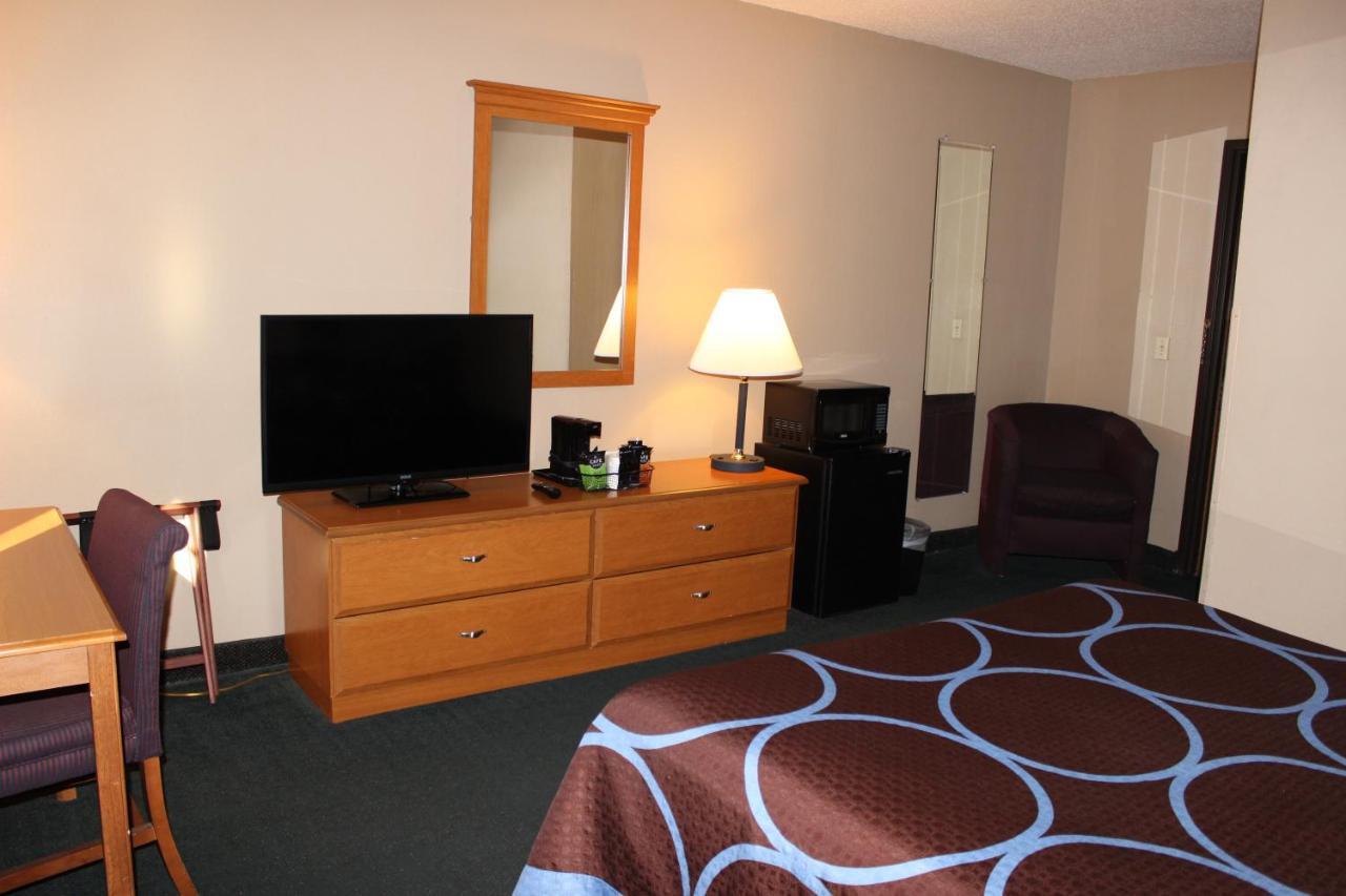Hotel Super 8 By Wyndham East Stroudsburg - Poconos Exterior foto