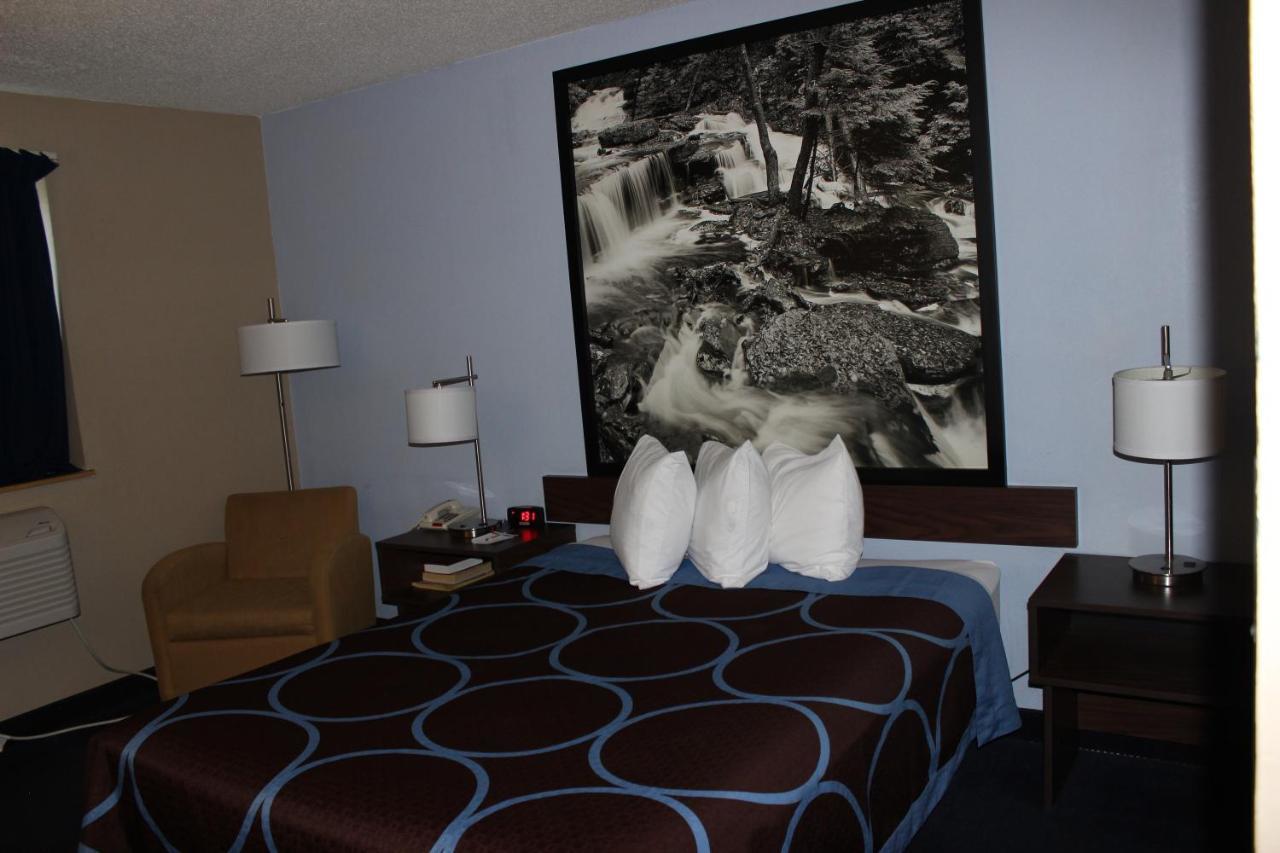 Hotel Super 8 By Wyndham East Stroudsburg - Poconos Exterior foto